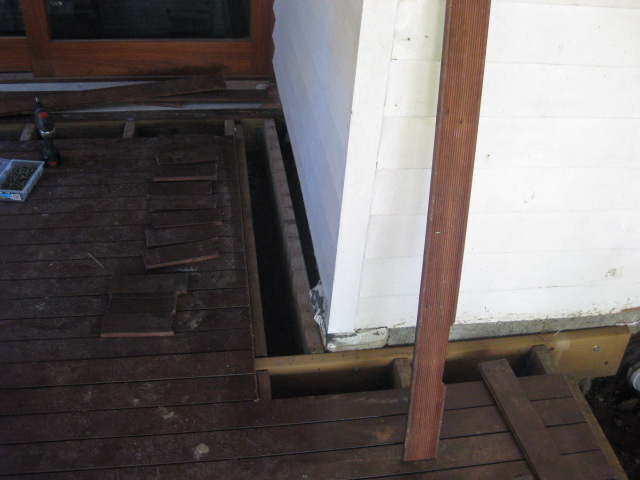 Replacing deck timbers - Camp Hill 003