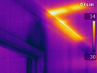 Termites above door frame using Thermal Camera